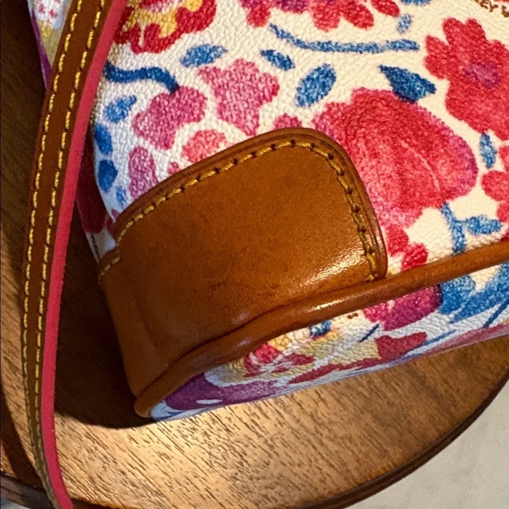 Dooney & Bourke Pink & Red Floral Crossbody Bag/tan leather trim S-M size EUC